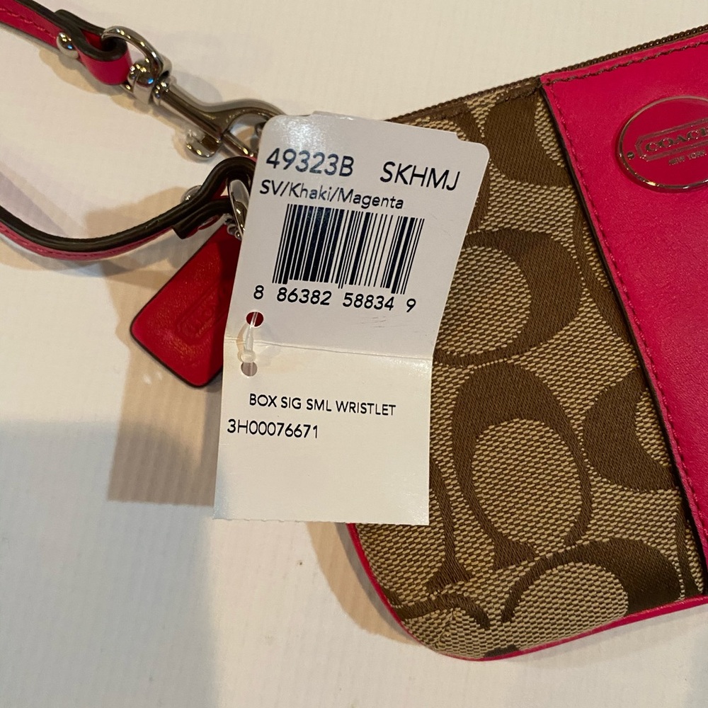 Coach wristlet NWT signature print hot pink trim - Picture 4 of 7